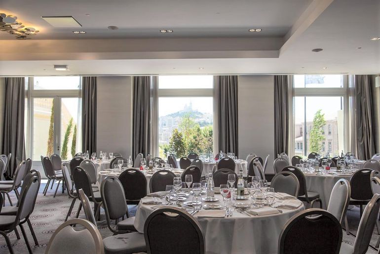 Light-Salle des Cordelles (en Banquet)(c)wearecontents